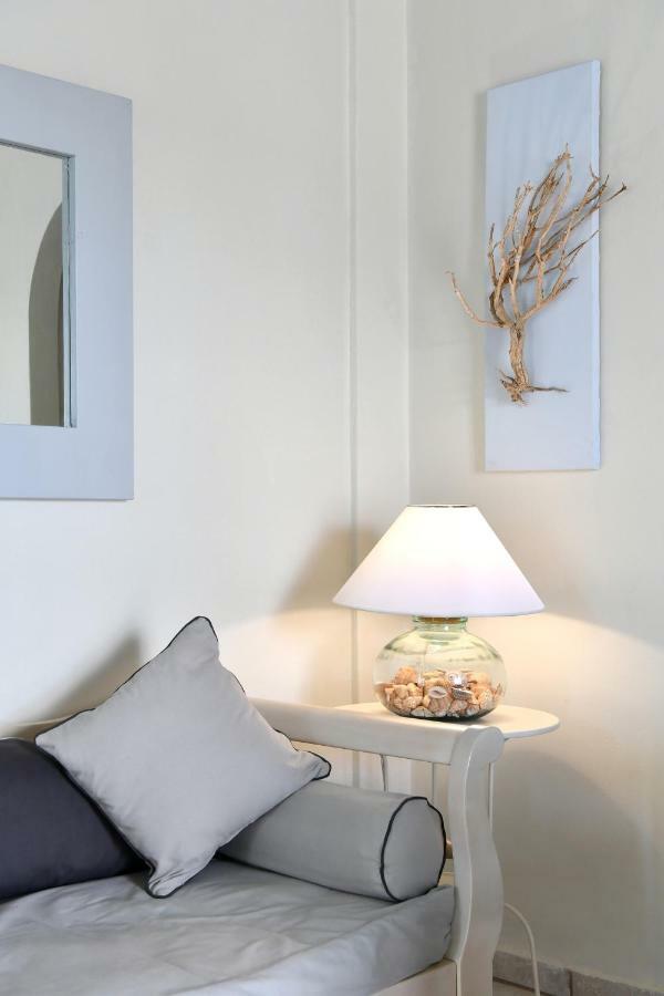 Nava Devine Water Front House In Ambelasヴィラ エクステリア 写真